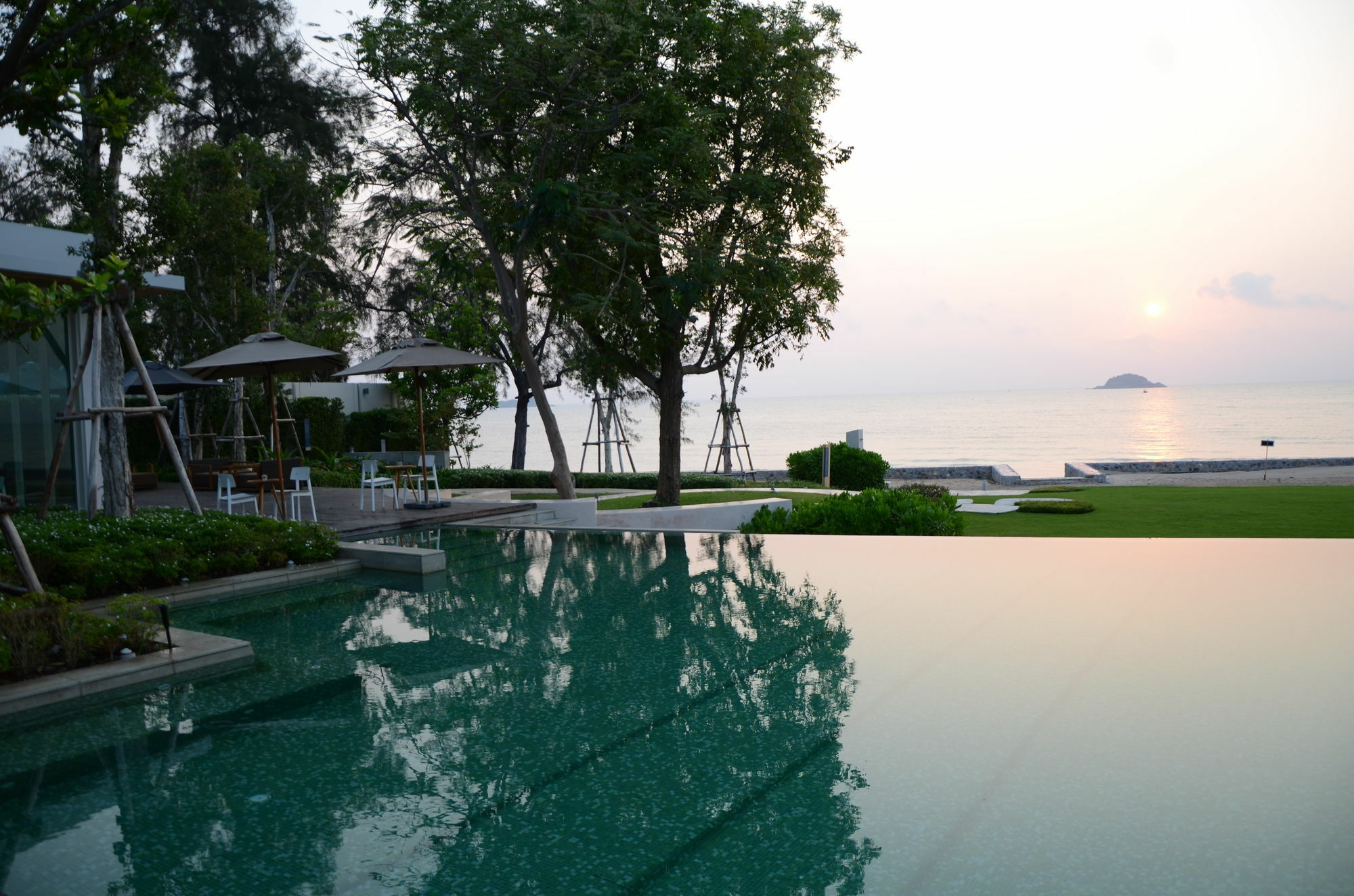 Huahin Luxury Beachfront Condo By Ml Exterior foto